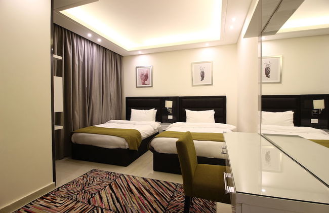 Palm Ville Suites - Photo 9