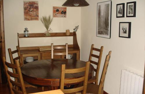 Apartamentos wifi Baqueira & Aigüestortes con jardín privado - Photo 8