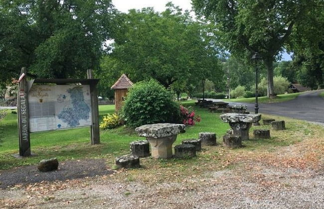 Cozy Holiday Home in Rudelle - Foto 15