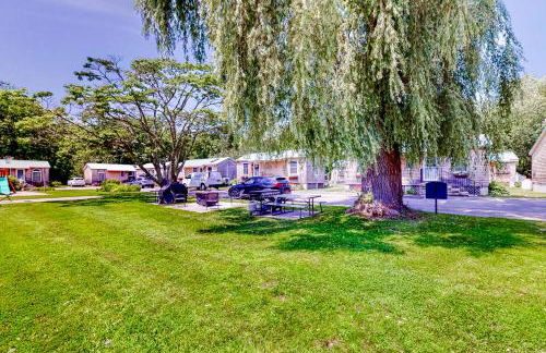 Shorebreeze Inn - Photo 36