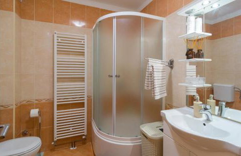 Three-Bedroom Holiday Home In Brstanovo - Foto 41