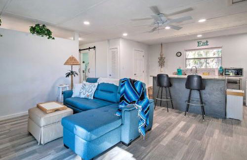 Waterfront Studio with Dock Access in Inglis! - Foto 1