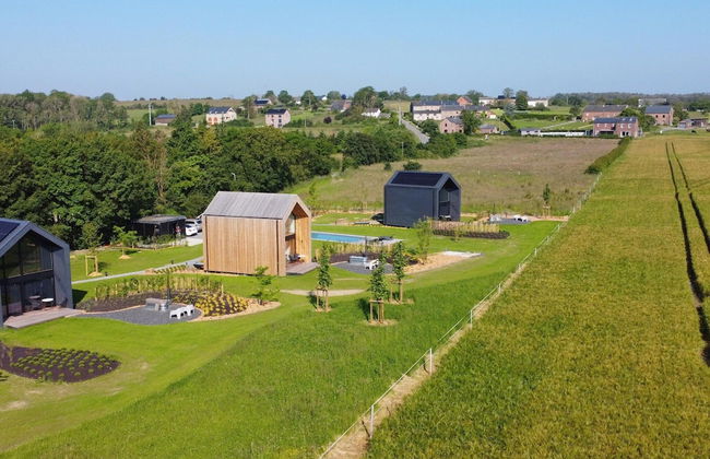 Lodge in Durbuy With Hot Tub & Valley Views - Photo 13
