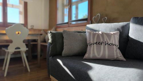 5Sterne Ferienwohnung im Fachwerk mit Bergblick in Alleinlage und großem Garten, Infrarotkabine - Foto 2