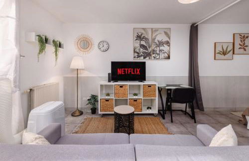 Montpellier Centre - Antigone - Parking Privé et Gratuit - Foto 3