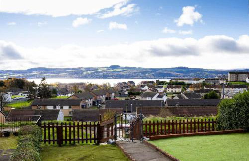 Charming Terrace House for Relaxing Retreat - Foto 25