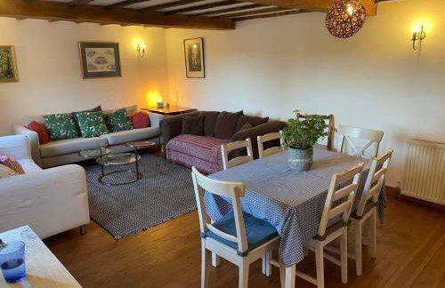 Annex at Southfields in idyllic Hampshire village - Photo 12