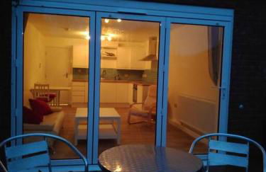 Adorable One-Bedroom Flat With Patio Garden. - Foto 17