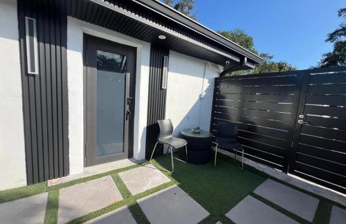 AMIRI Hollywood 5 mins from Hard Rock Stadium & The Guitar - Foto 73