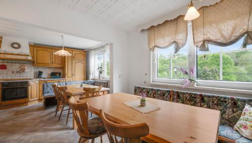 Guesthouse Niederschlag - Sauna & BBQ im Erzgebirge - Foto 4, furniture, stove, dishwasher, toaster