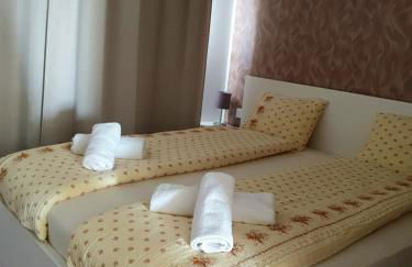 Luxury beachfront apartment with pool, sauna, fitness and gym in province Malaga, Andalusia - Photo 19