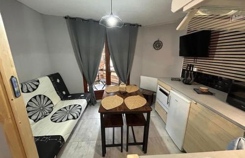 Studio au pied des pistes avec accès privé par son balcon - Foto 21