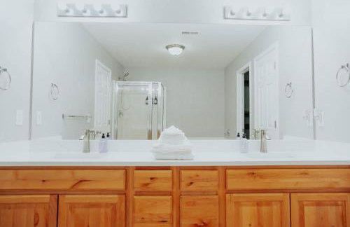 5040 Sqft l Sleeps 25 l Near Ski & Downtown SLC - Foto 64