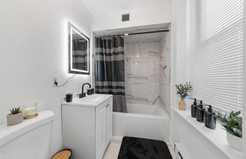 Stylish 3-Bedroom Retreat Minutes to NYC - Foto 10