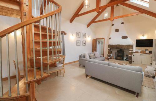 Riverside Barn - Photo 12