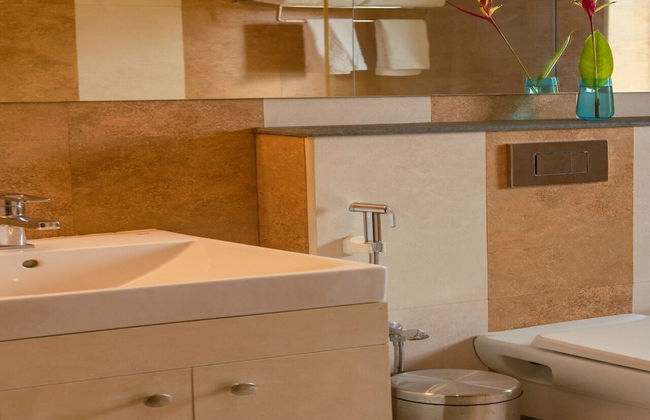 BLUSALZ MANOR Waters Edge Kochi - Foto 18