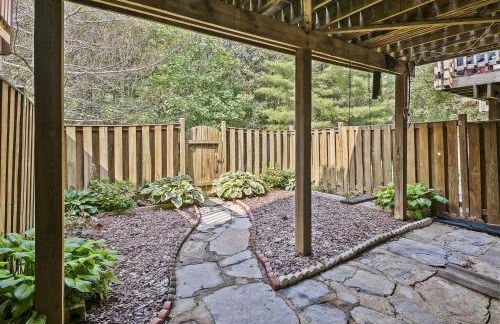 4BR Townhome, Close to Shops & Restaurants, 40 Mins to DC - Foto 29