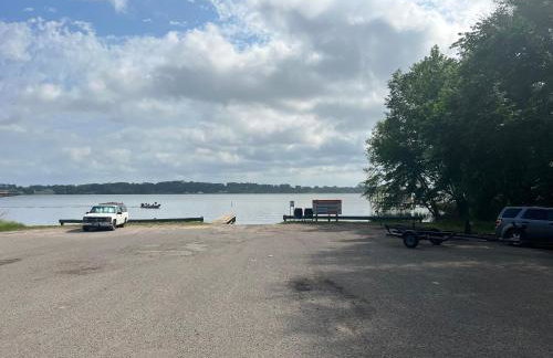Lakefront Oasis with Private Boat Dock on Lake Palestine - Foto 43