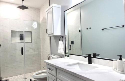 Pet-Friendly, Modern, Gated, Smart TVs, Fast WiFi, Pharr Apartment - Foto 10