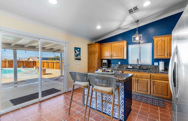 Desert Oasis Cozy Comfort Meets Outdoor Luxury - Foto 11