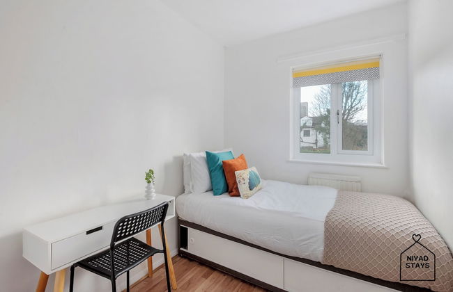 Hale Lodge, Beautiful 3 BR Home With Free Parking - Foto 5