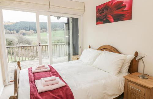 Middle Hivron - Foto 18