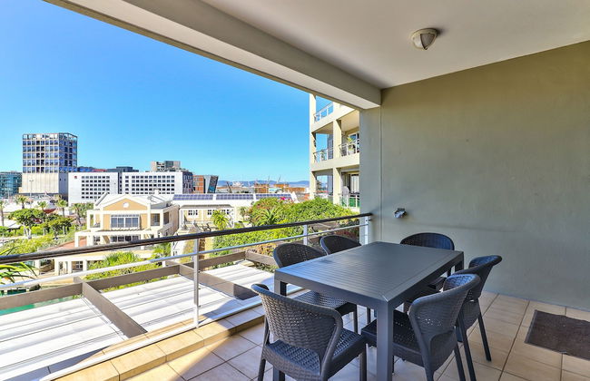 Luxury Three Bedroom Apartment - Fully Furnished and Equipped - Foto 7