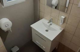 HoneyBee4 - Cozy studio close to the port, airport & Athens - Foto 19