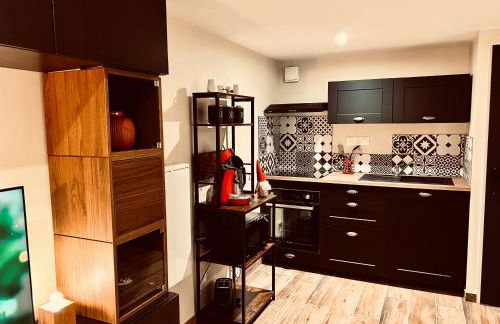 Le 23 Factory - RDC - Proche gare et centre - Wifi - Foto 7