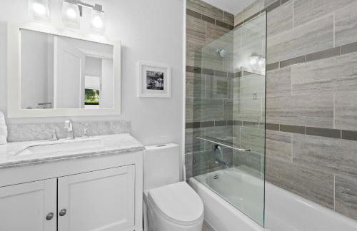 7 Minutes to Beach Saltwater Pool Open Floor Plan - Foto 14