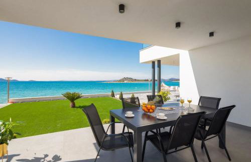 Luxury Apartment Sea - Photo 27