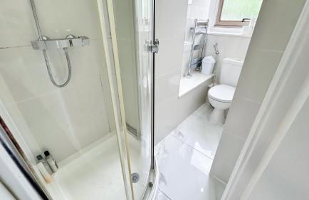 Modern 3-Bed, 3-Bath Maida Vale Flat with Private Garden near Little Venice, St Johns Wood, Regents Park, Paddington by NourNest Apartments - Photo 28