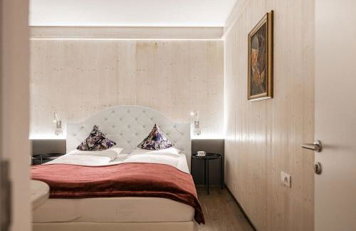 myLoisl Apartments - Photo 7