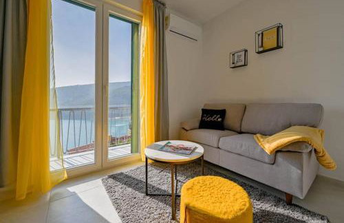 Apartment Noemi with a direct beach view - Foto 7