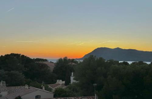 Studio dernier étage vue mer Clim et Wifi - Foto 18