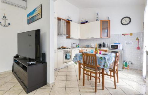 Nice Home In San Lorenzo Al Mare - Photo 22