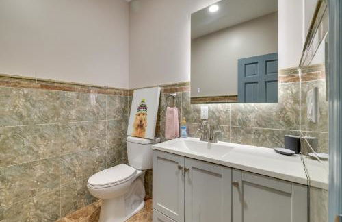 Game Room and Home Theater! Immaculate Poconos Lodge - Foto 18