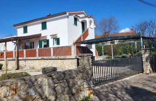 Apartmani Škrnjug - Photo 9