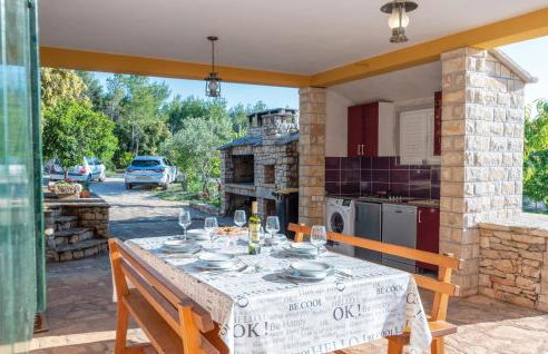 Pet Friendly Home In Cara - Photo 22