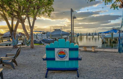 2BR in Key largo w pool and sunset views - Photo 16