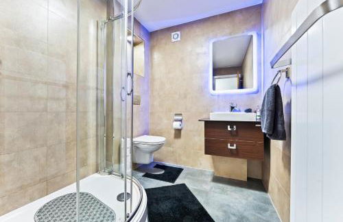 Bloom Court -Sleeps 6-Free Parking with Workspace & High-Speed WiFi - Foto 35