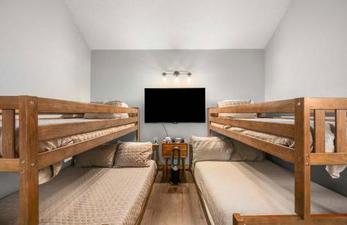 Renovated Ski In Out Condo King Bed Patio Grill - Foto 4