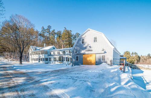 Whispering Waters Farmhouse and Wedding Barn - Foto 3