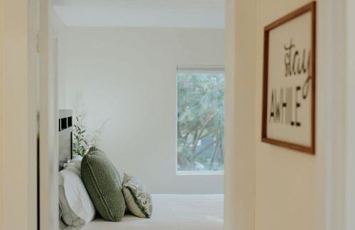 The Charlotte House With Soaking Tub, Arcade Game, Firepit - Foto 16