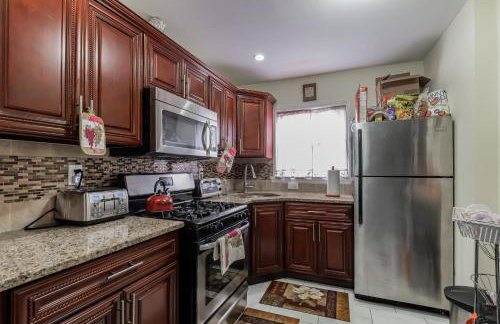 Modern Cozy 3BR Home Just 10 mins From JFK! residence - Foto 22