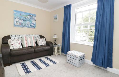 No 9, Watchet - Photo 4