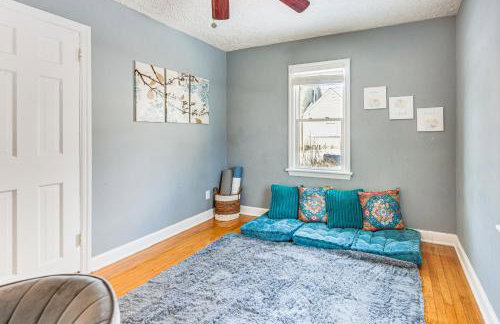 3 Mi to Hospitals Inviting Rockford Home with Yard! - Foto 11