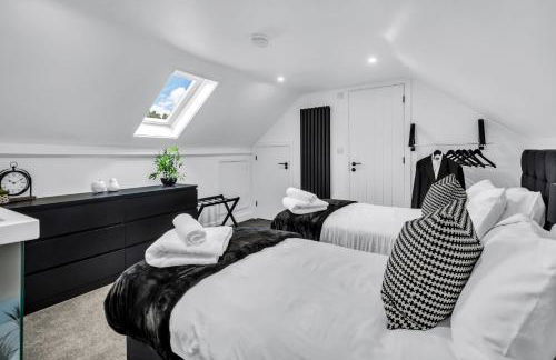 Stanley Park House Peterborough - 3 bed, 3 bathroom, parking, garden - Foto 51