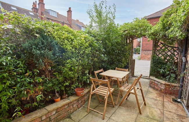 Host Stay Raven House - Photo 31