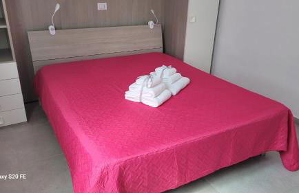 Intero Appartamento con Parcheggio Gratuito - Foto 38